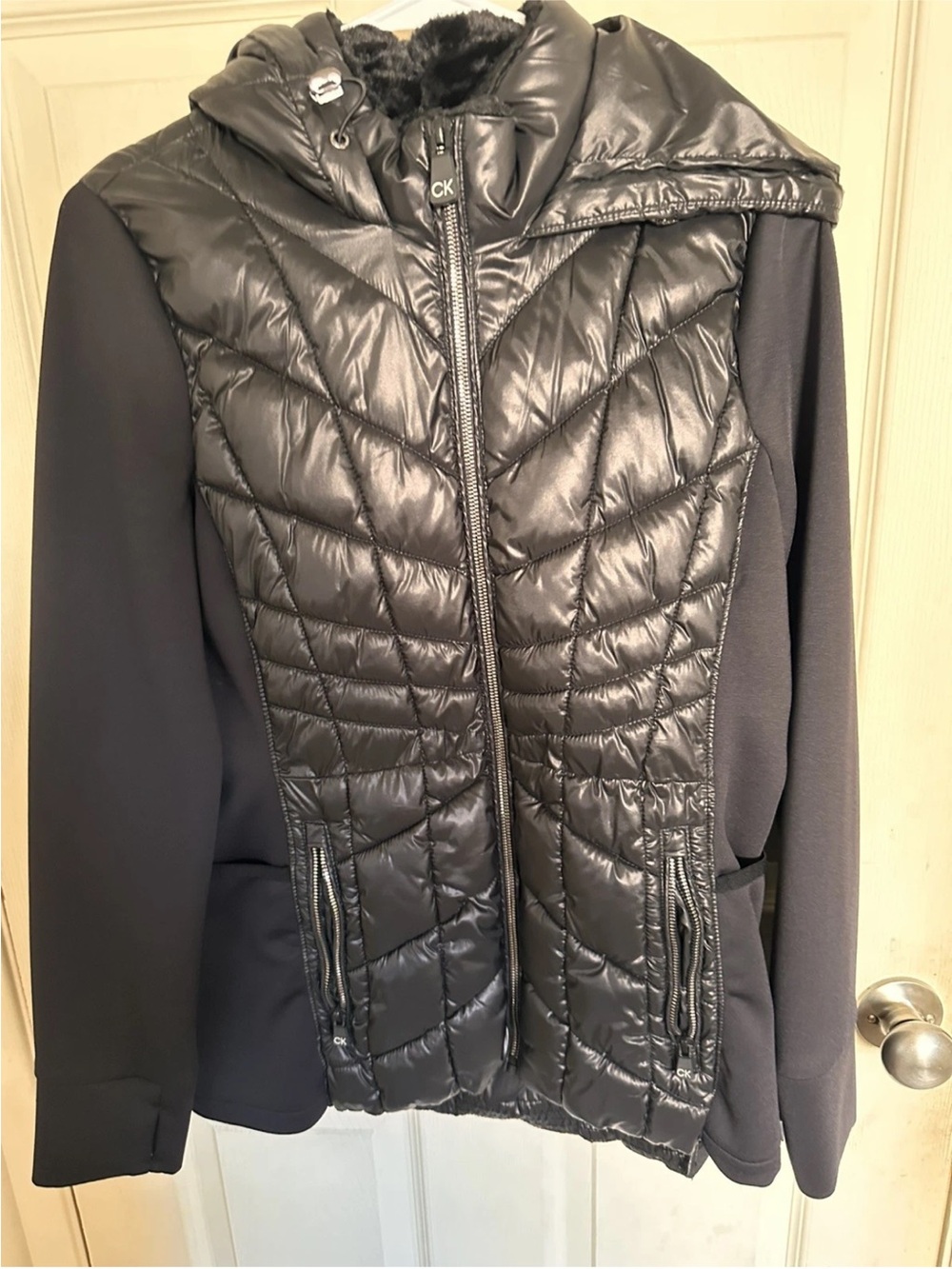 Calvin Klein performance Black Quilted Hooded  Jacket size Medium - Picture 2 of 7